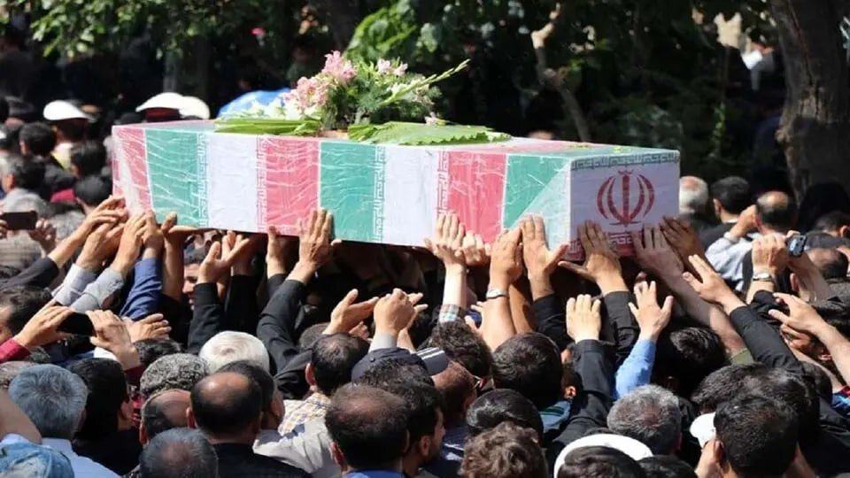 همگام با مردم؛ دبستان جاوید در ماتم و افتخار بدرقه‌ی سرداران و دانشمندان عزیز کشور