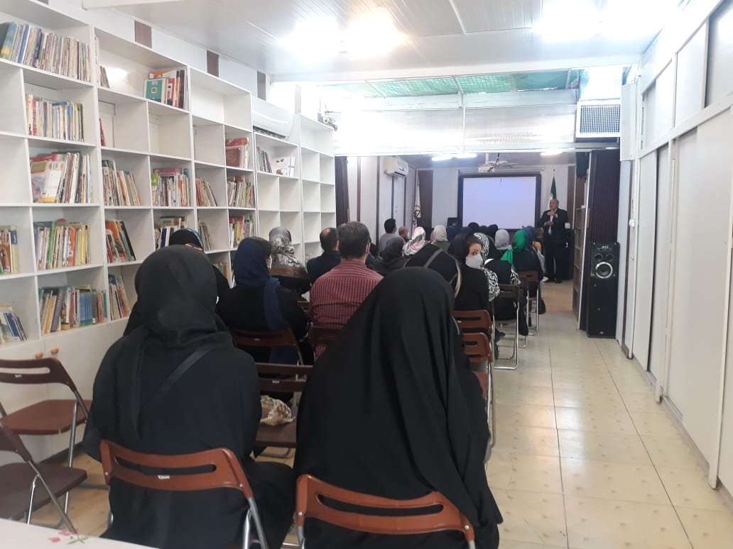 جلسه دیدار اولیای گرامی با مربیان پیش دبستان و معلمان محترم پایه های اول و سوم